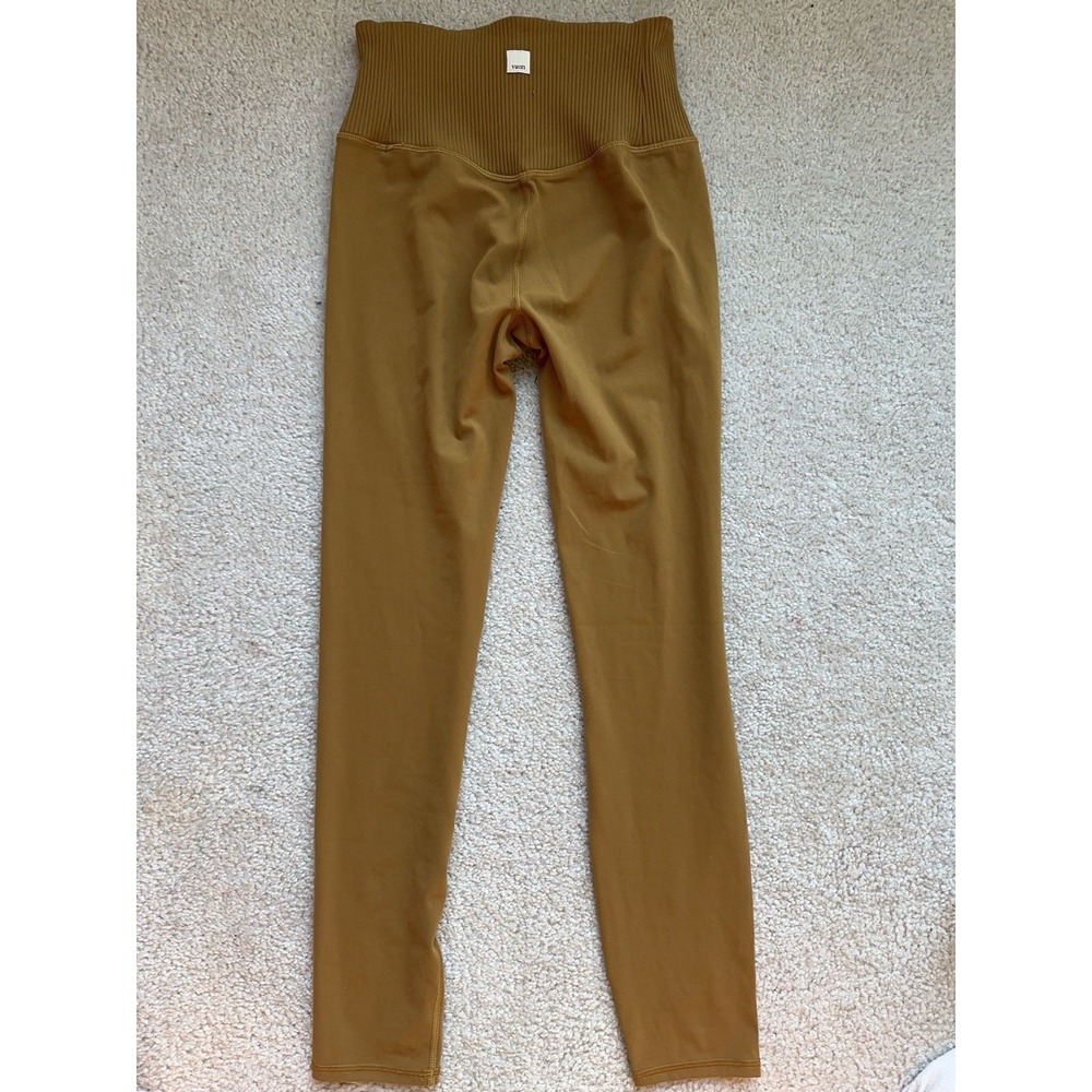 Vuori Ultra High Rise Rib Studio Stretch Leggings In Dark Golden Size XS - Picture 4 of 7